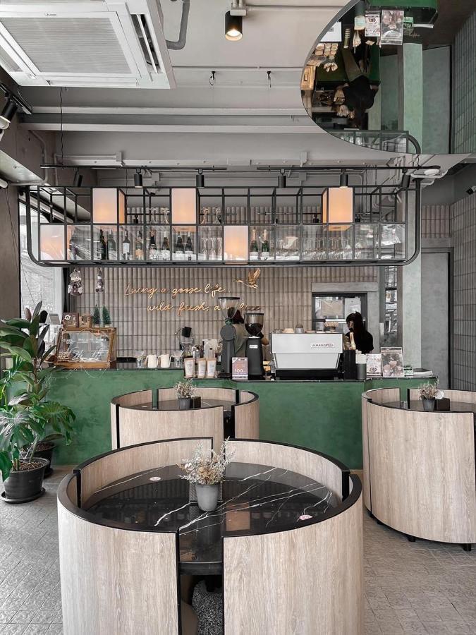 Goose Living Hotel Bangkok Ngoại thất bức ảnh